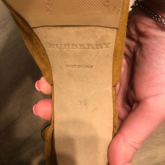 Authentic Burberry high heels - Picture 5 of 5
